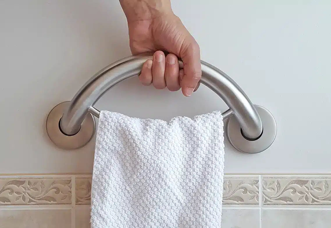 Healthcraft PLUS Towel Ring + Grab Bar