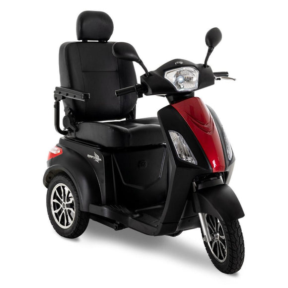 Raptor 3-wheel scooter in candy apple red